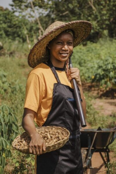 portrait countryside worker posing scaled e1713447849878